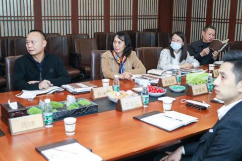 罗湖区人大常委副主任谭会茹一行莅临U8国际调研
