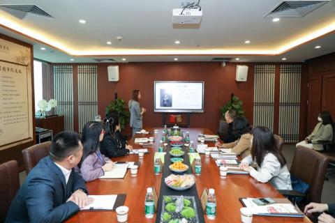 罗湖区人大常委副主任谭会茹一行莅临U8国际调研