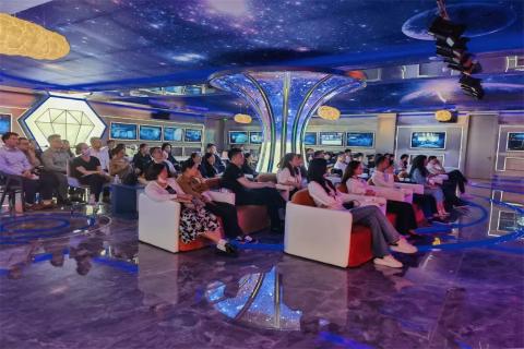 探访培育钻石，为高科技赋能！U8国际团队赴科微之星观摩学习