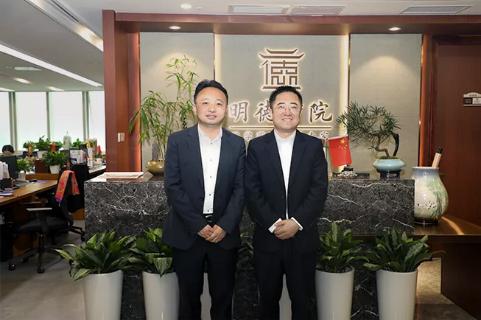明光市市委书记被U8国际企业文化深深感动 | 深入沟通合作空间广阔